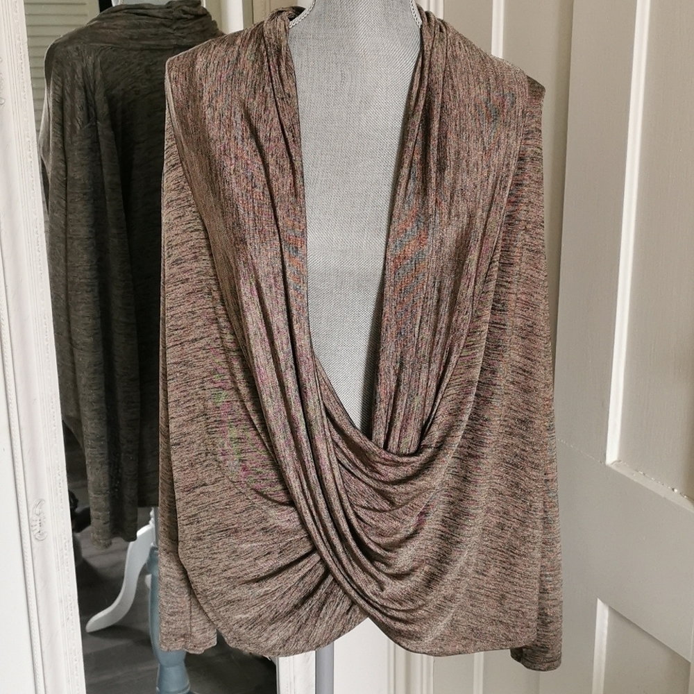 Laura wrap tunic. Size XL. EUC
